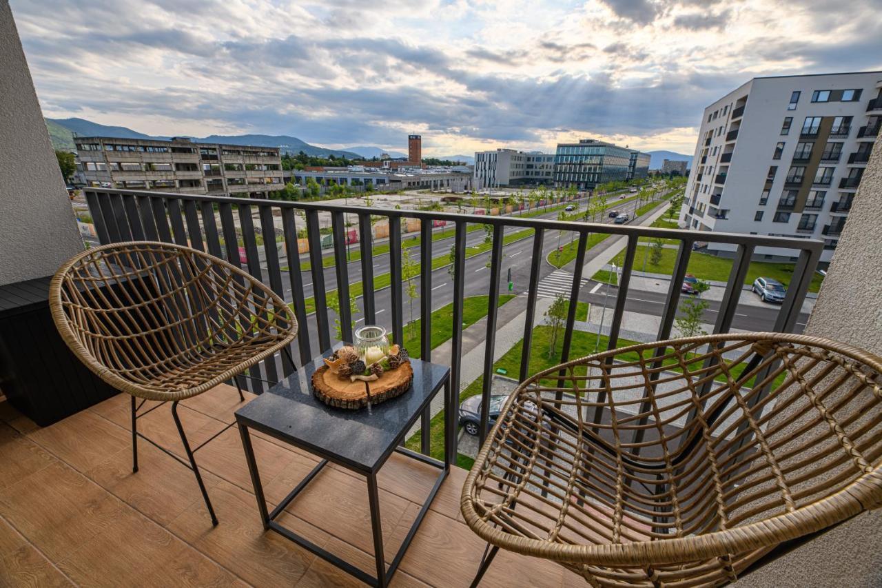Ara Apart Hotel Brasov Ngoại thất bức ảnh
